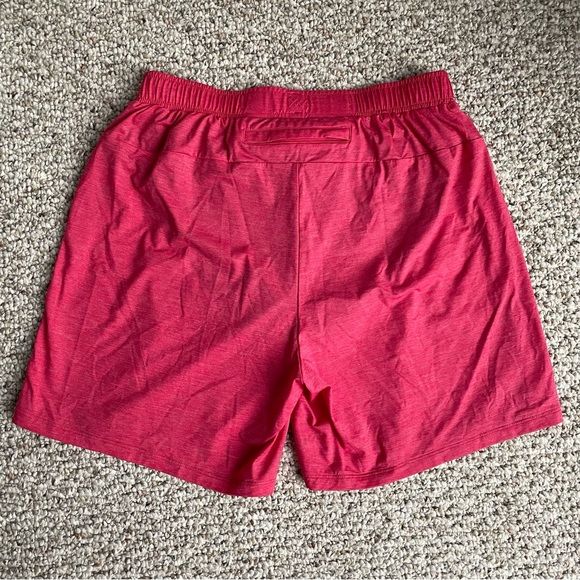 Rhone Red Men’s Shorts Size Medium - Picture 5 of 9